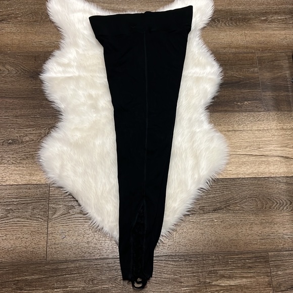 🌼FOR BUNDLE ONLY🌼Victoria’s Secret YOGA Legging - Picture 3 of 8